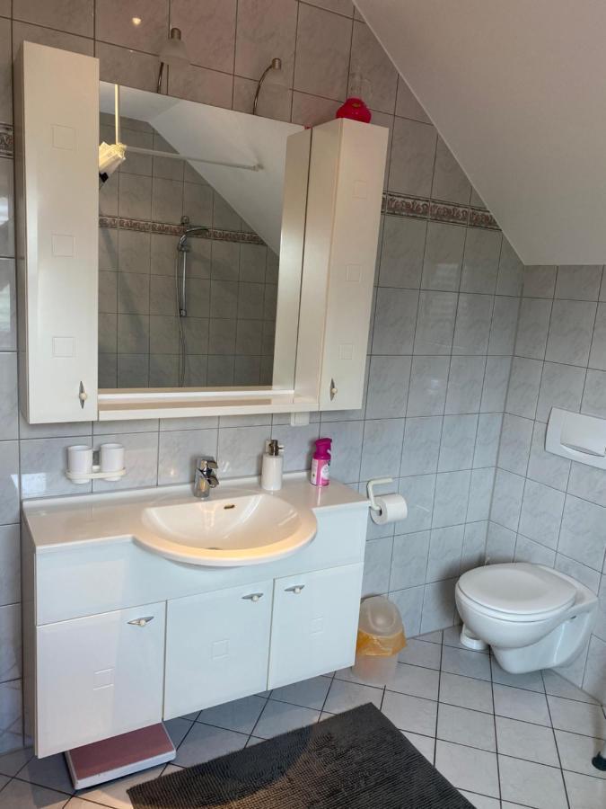 Apartment Mit Blick Auf Herkules Mit Parkplatz Kassel Bagian luar foto