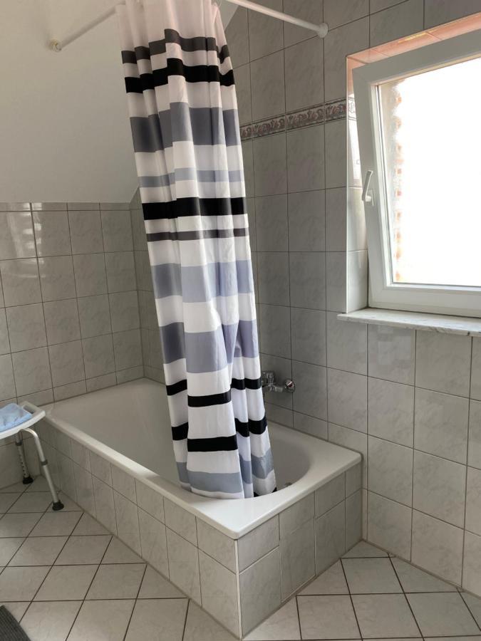 Apartment Mit Blick Auf Herkules Mit Parkplatz Kassel Bagian luar foto